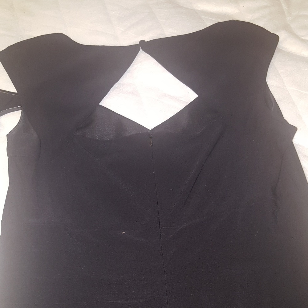 Dress - Picture 3 of 4